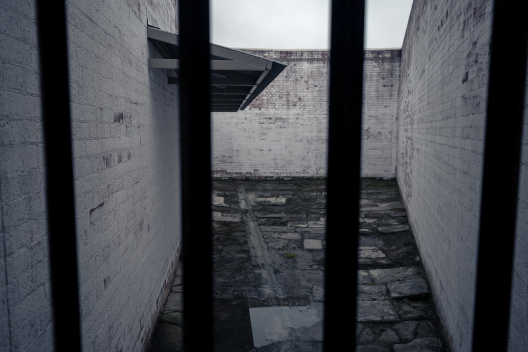 Photo Image: Prison cell Nouns: Jail, cell